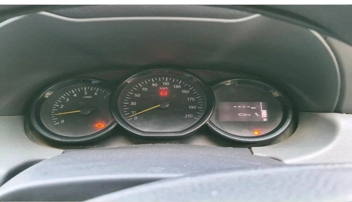 2015 Renault Duster 85 PS RXE DIESEL, Diesel, Manual, 1,09,523 km, interior