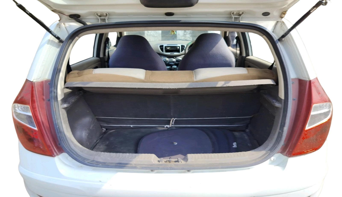 2011 Hyundai i10 MAGNA 1.1, Petrol, Manual, 67,916 km, exterior