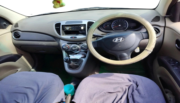2011 Hyundai i10 MAGNA 1.1, Petrol, Manual, 67,916 km, interior