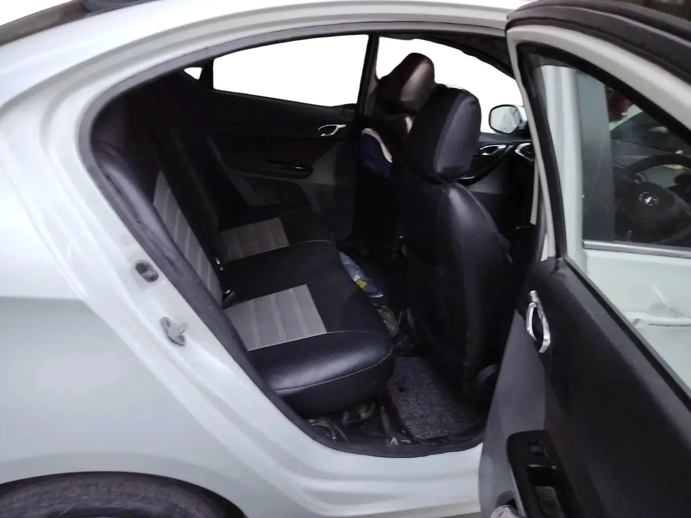 2019 Tata TIGOR XZ DIESEL, Diesel, Manual, 78,589 km, interior
