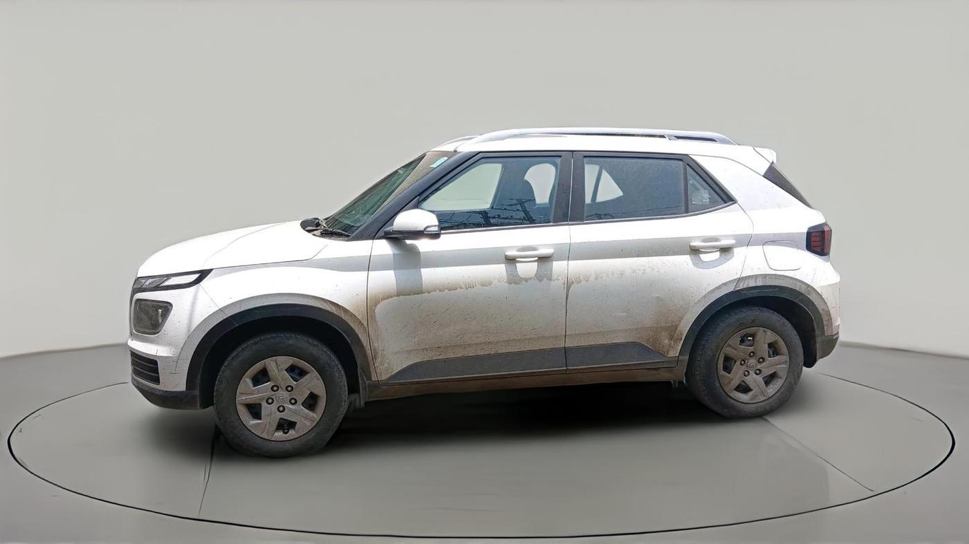2022 Hyundai VENUE SX 1.2 PETROL, CNG, Manual, 30,466 km, exterior