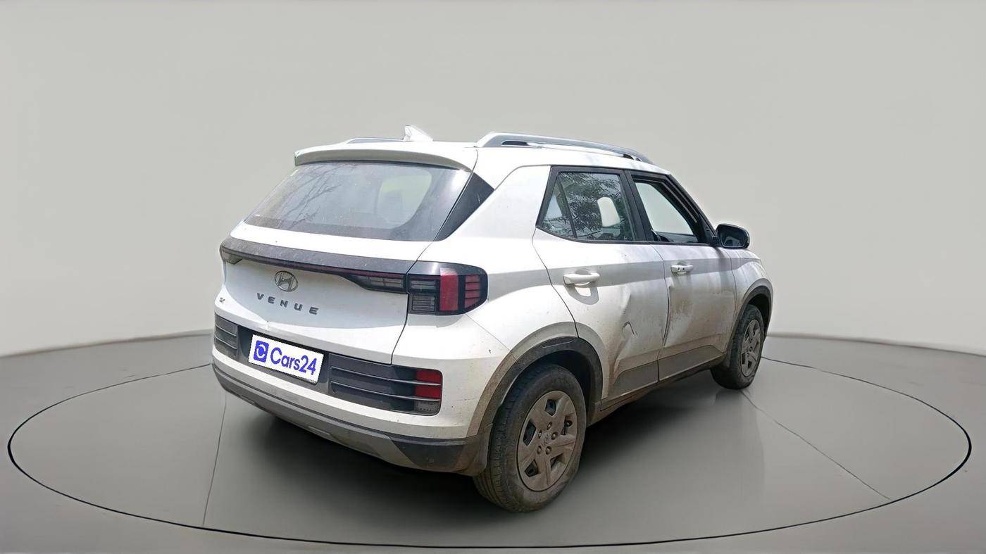 2022 Hyundai VENUE SX 1.2 PETROL, CNG, Manual, 30,466 km, exterior