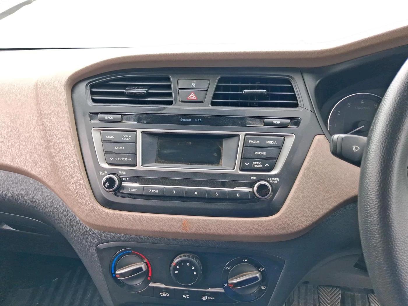 2017 Hyundai Elite i20 SPORTZ 1.2, Petrol, Manual, 42,751 km, interior