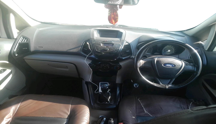 2017 Ford Ecosport AMBIENTE 1.5L DIESEL, Diesel, Manual, 1,86,057 km, interior