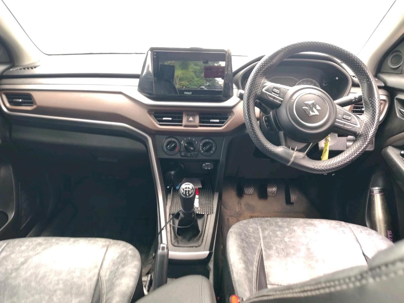 2023 Maruti BREZZA LXI, Petrol, Manual, 31,632 km, interior