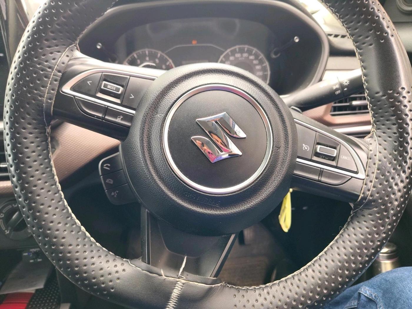 2023 Maruti BREZZA LXI, Petrol, Manual, 31,632 km, interior