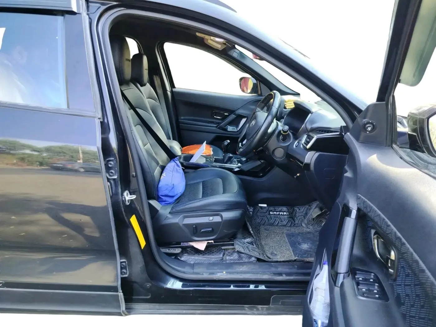 2022 Tata Safari XZ PLUS DARK EDITION, Diesel, Manual, 1,32,723 km, interior