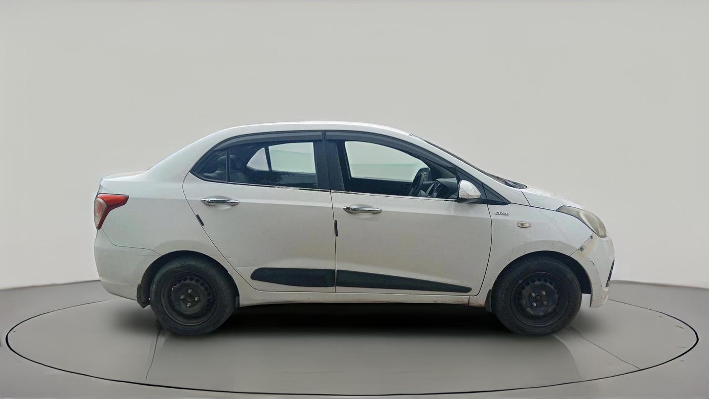 2016 Hyundai Xcent BASE 1.1, Diesel, Manual, 94,398 km, exterior