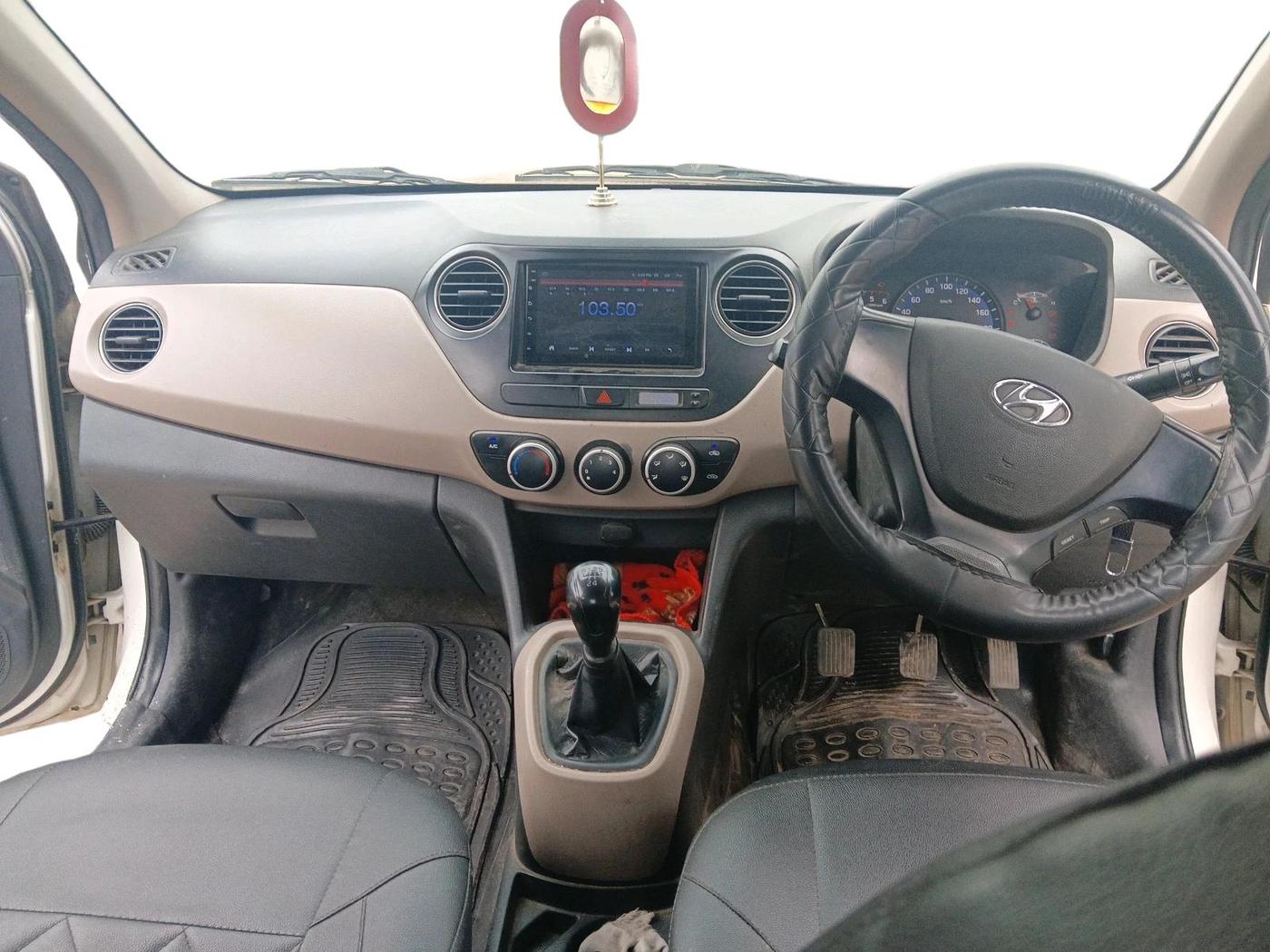 2016 Hyundai Xcent BASE 1.1, Diesel, Manual, 94,398 km, interior