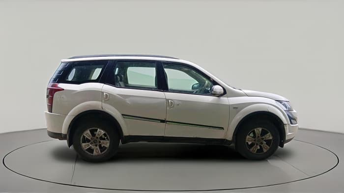 2012 Mahindra XUV500 W8, Diesel, Manual, 2,69,174 km, exterior