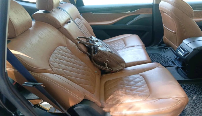 2022 MG GLOSTER SAVVY 7 STR 2.0 TWIN TURBO 4WD, Diesel, Automatic, 24,205 km, interior