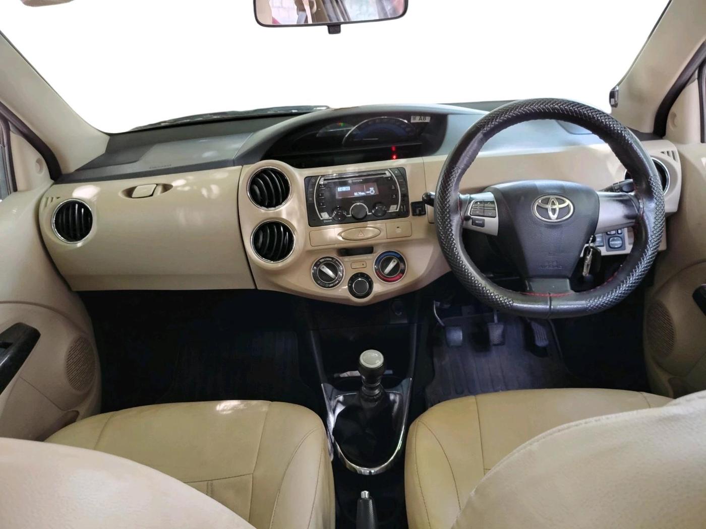 2019 Toyota Etios VXD PLATINUM, Diesel, Manual, 2,00,111 km, interior