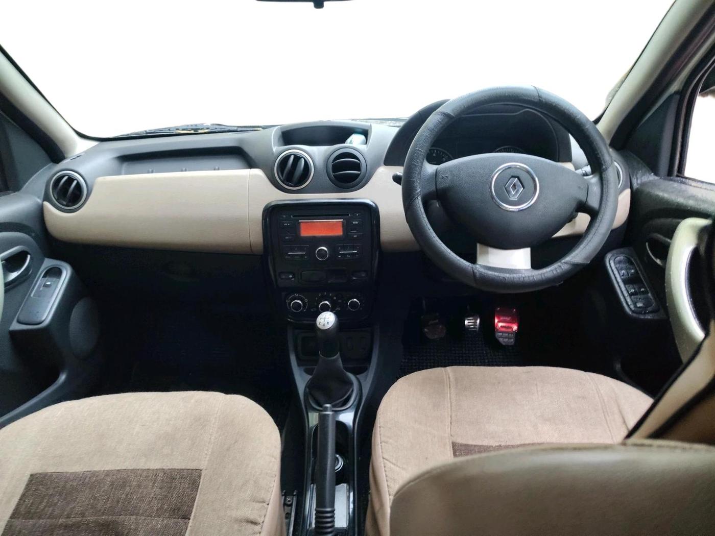 2013 Renault Duster 85 PS RXL DIESEL, Diesel, Manual, 1,66,500 km, interior
