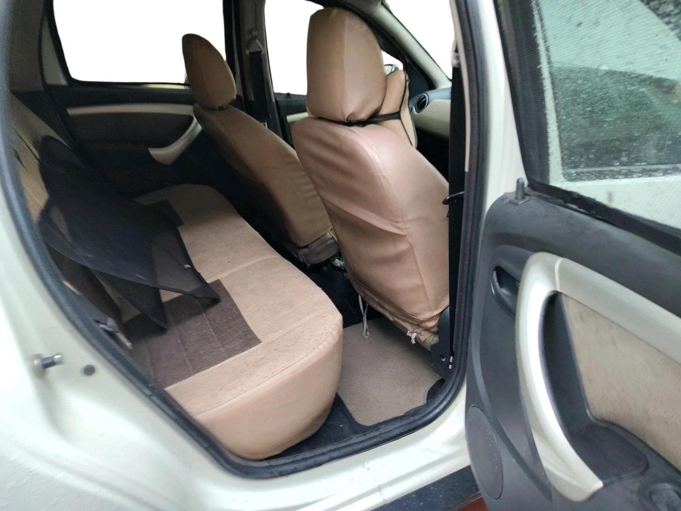 2013 Renault Duster 85 PS RXL DIESEL, Diesel, Manual, 1,66,500 km, interior
