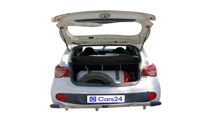 2018 Hyundai Grand i10 MAGNA 1.2 KAPPA VTVT, CNG, Manual, 1,40,883 km, exterior