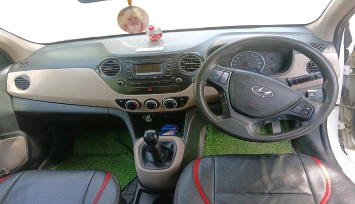 2018 Hyundai Grand i10 MAGNA 1.2 KAPPA VTVT, CNG, Manual, 1,40,883 km, interior