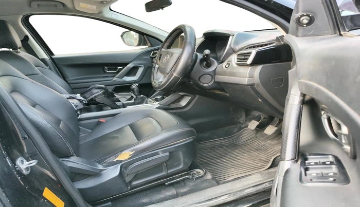2019 Tata Harrier XZ 2.0L DARK EDITION, Diesel, Manual, 1,73,442 km, interior