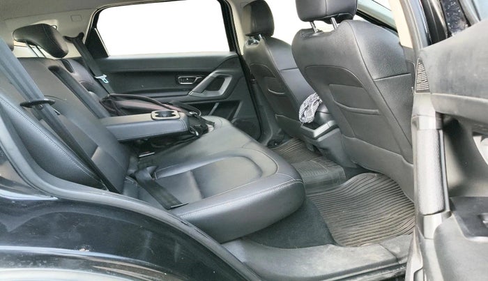 2019 Tata Harrier XZ 2.0L DARK EDITION, Diesel, Manual, 1,73,442 km, interior