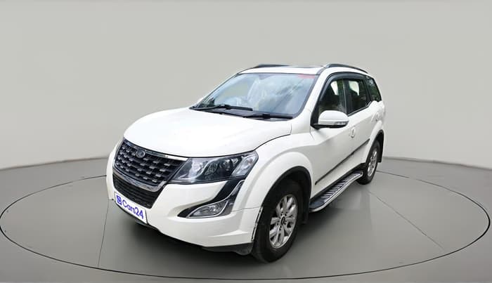 2017 Mahindra XUV500 W10, Diesel, Manual, 1,62,894 km, exterior
