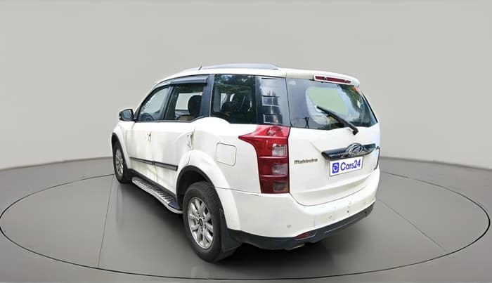 2017 Mahindra XUV500 W10, Diesel, Manual, 1,62,894 km, exterior