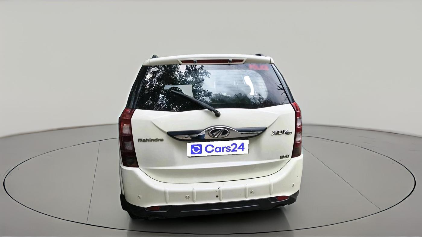2017 Mahindra XUV500 W10, Diesel, Manual, 1,62,894 km, exterior
