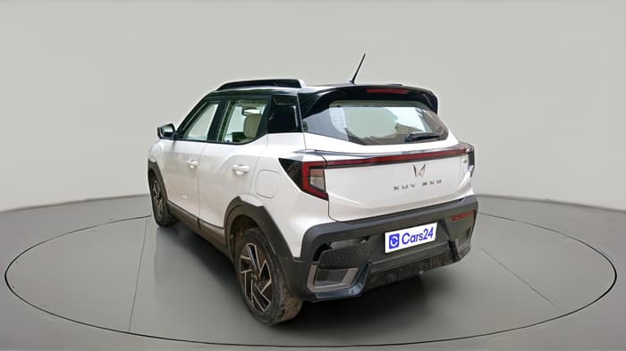 2025 Mahindra XUV 3XO AX7 Diesel 1.5L Turbo Manual Dual Tone, Diesel, Manual, 58,520 km, exterior