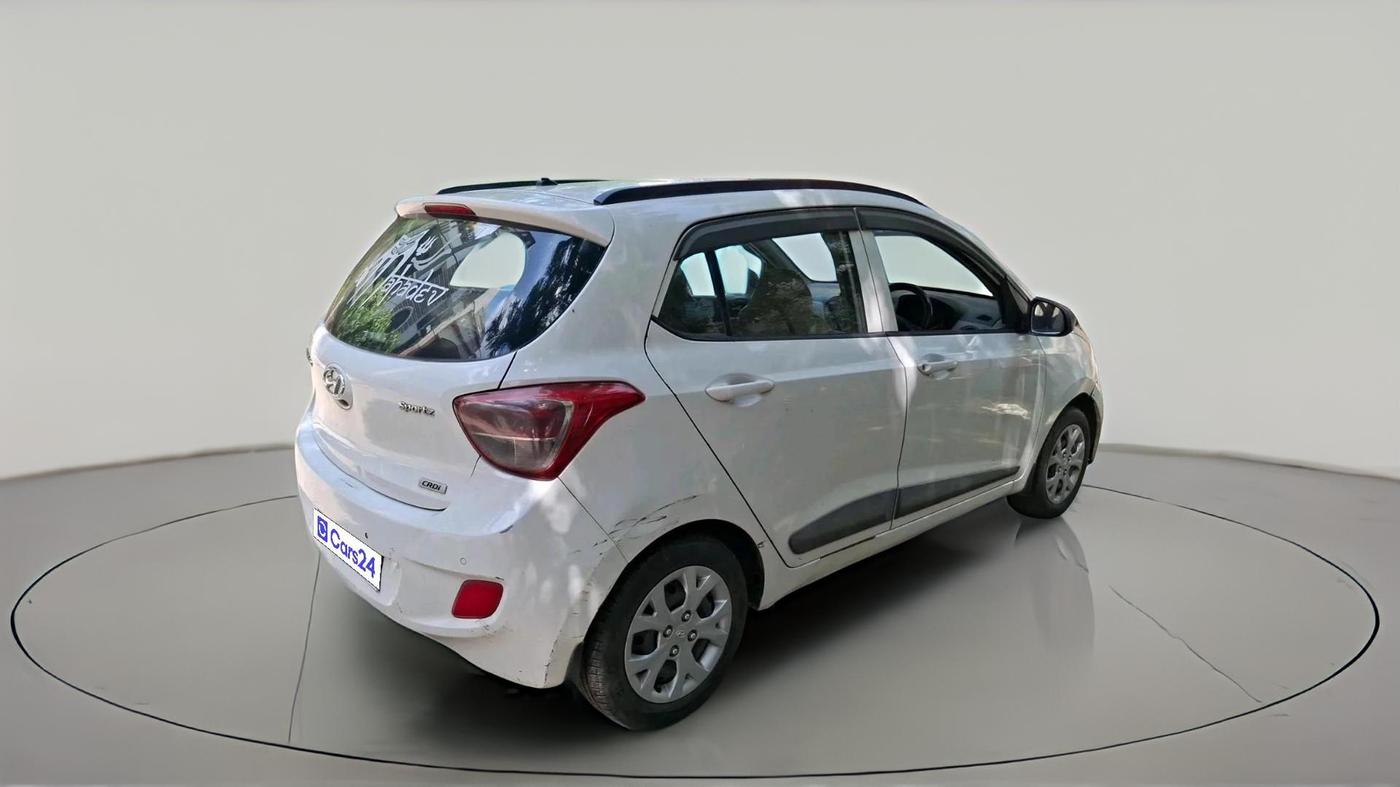 2015 Hyundai Grand i10 SPORTZ 1.1 CRDI, Diesel, Manual, 84,136 km, exterior