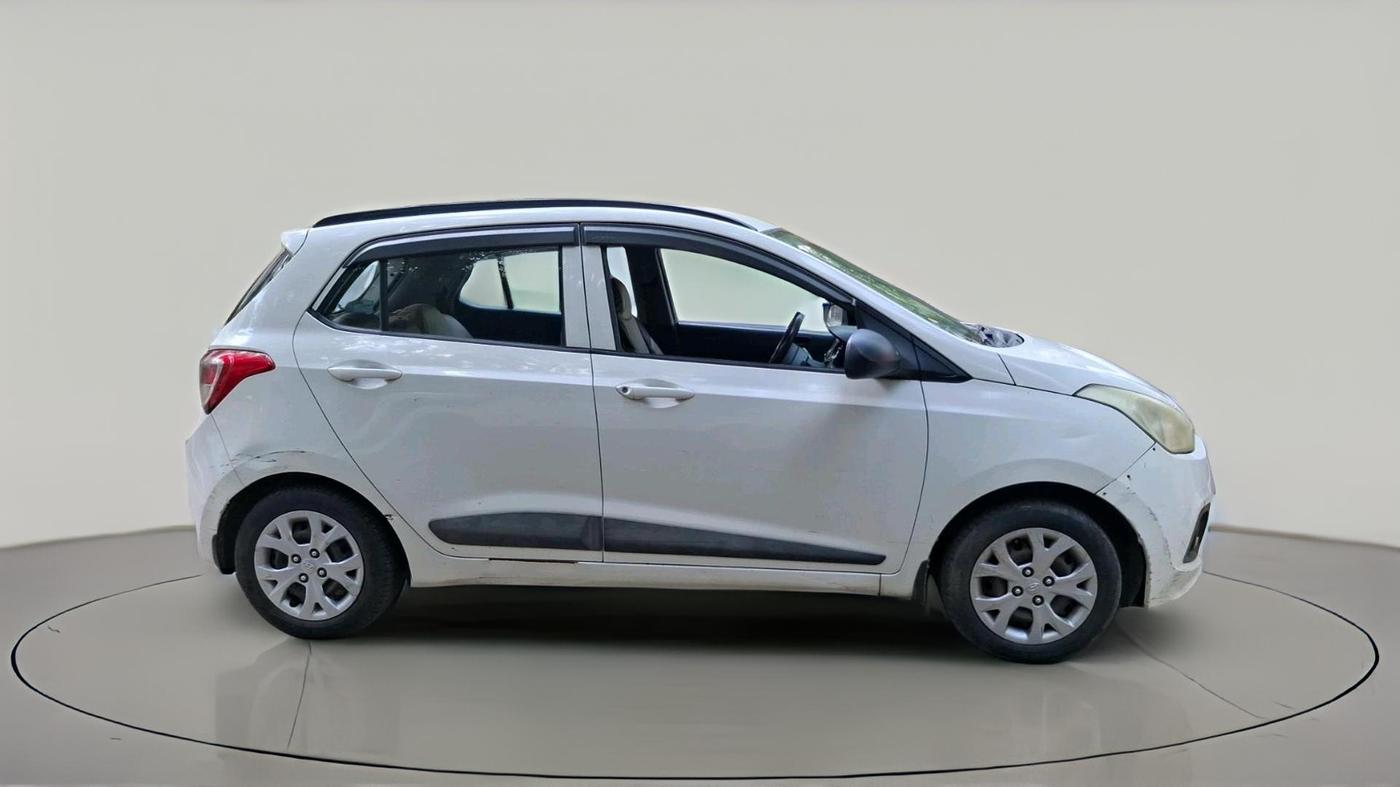 2015 Hyundai Grand i10 SPORTZ 1.1 CRDI, Diesel, Manual, 84,136 km, exterior