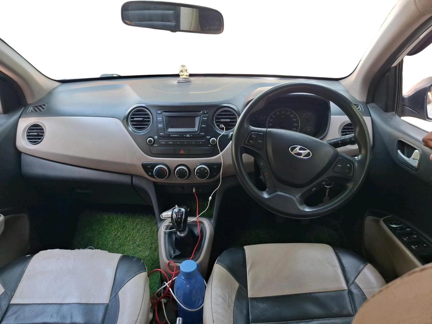 2015 Hyundai Grand i10 SPORTZ 1.1 CRDI, Diesel, Manual, 84,136 km, interior