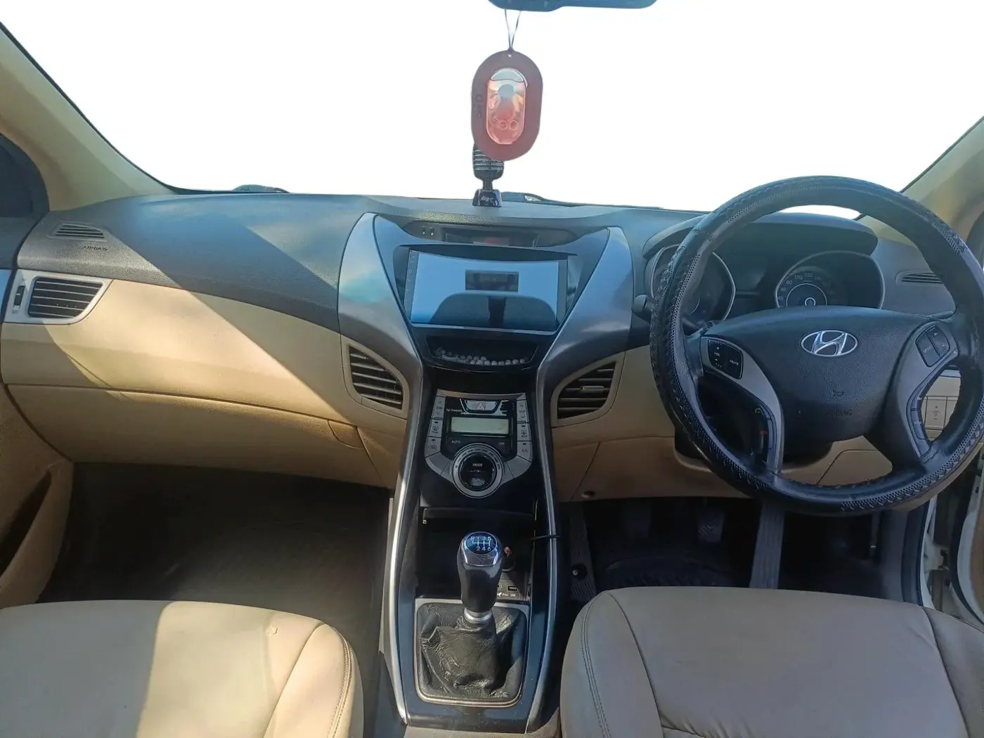 2014 Hyundai New Elantra 1.6 CRDI, Diesel, Manual, 1,38,670 km, interior