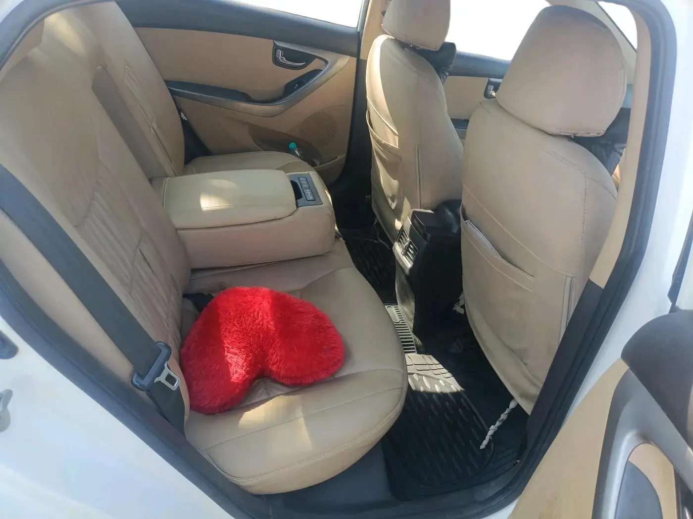 2014 Hyundai New Elantra 1.6 CRDI, Diesel, Manual, 1,38,670 km, interior