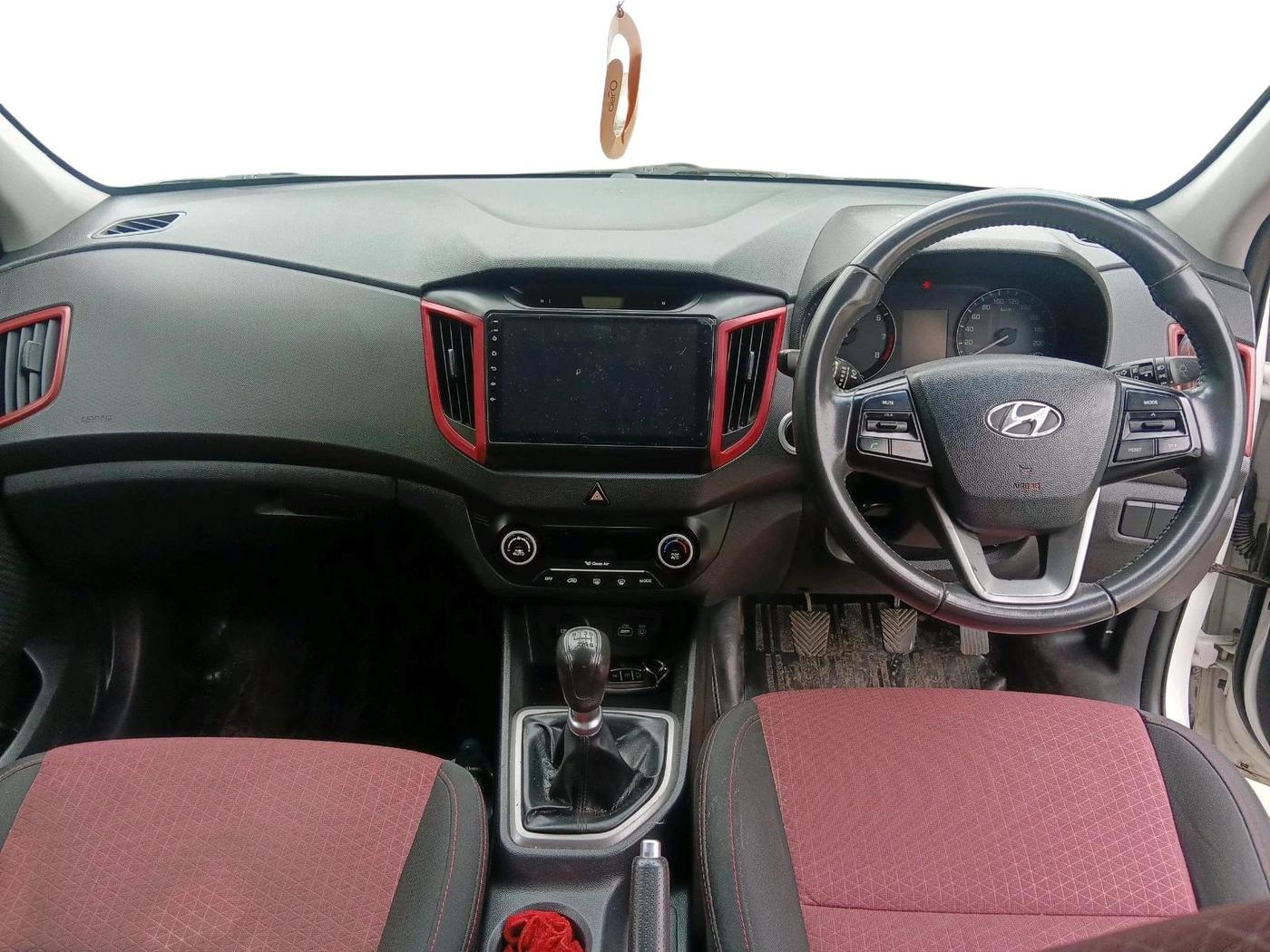 2016 Hyundai Creta SX PLUS 1.6 PETROL, Petrol, Manual, 1,08,608 km, interior