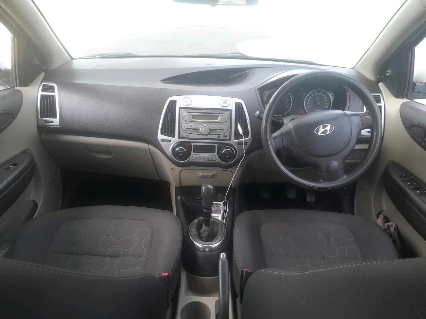 2011 Hyundai i20 MAGNA (O) 1.4 CRDI, Diesel, Manual, 98,269 km, interior