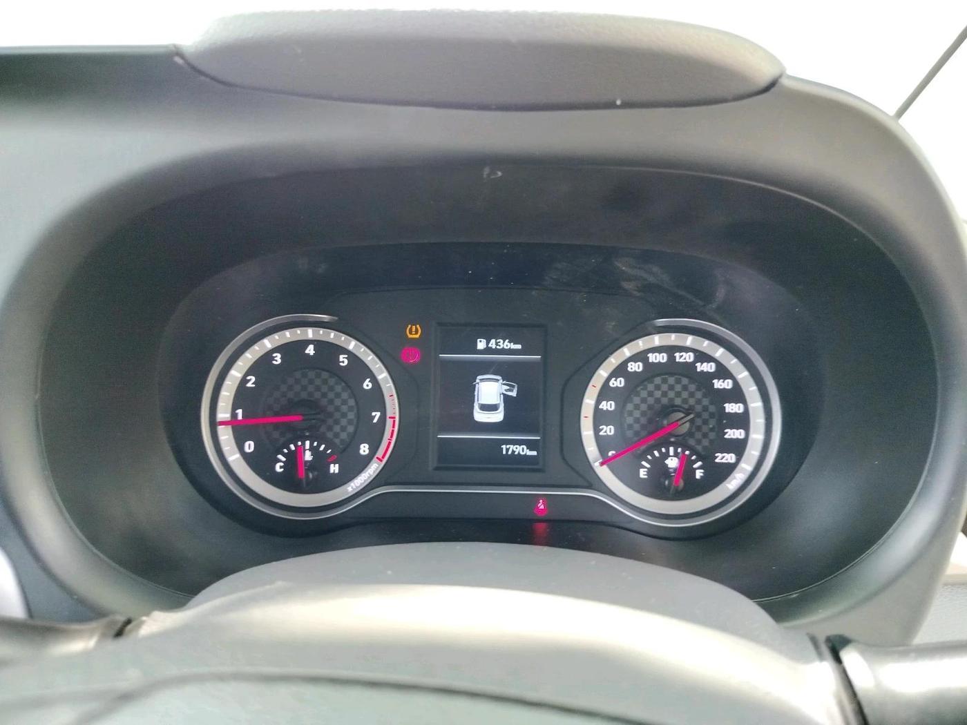 2025 Hyundai GRAND I10 NIOS MAGNA 1.2 KAPPA VTVT, Petrol, Manual, 1,790 km, interior