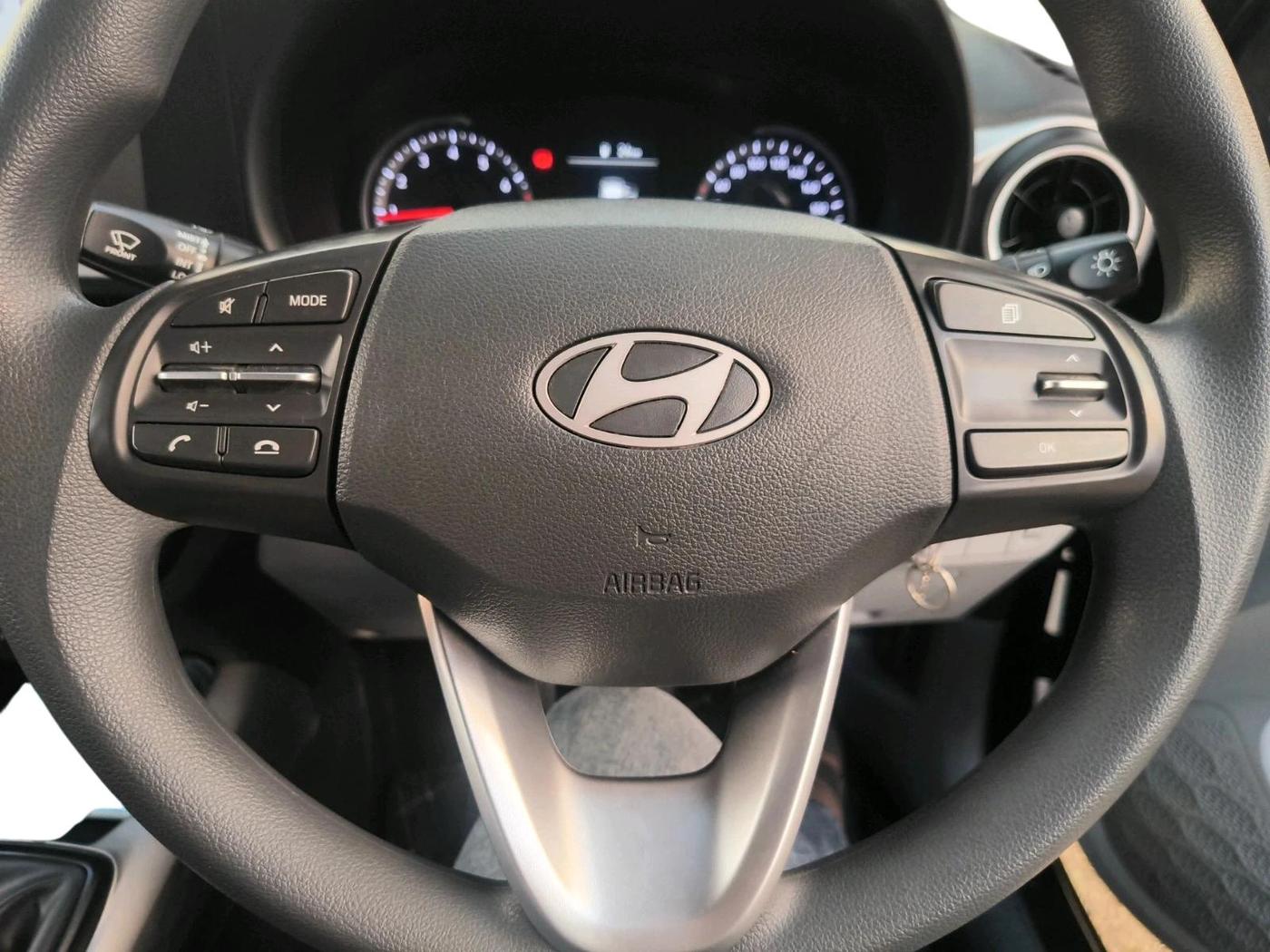 2025 Hyundai GRAND I10 NIOS MAGNA 1.2 KAPPA VTVT, Petrol, Manual, 1,790 km, interior