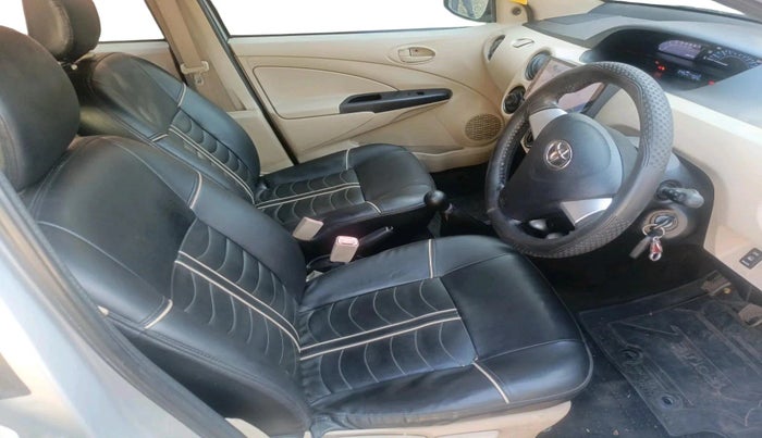 2017 Toyota Etios Liva G, Petrol, Manual, 70,248 km, interior