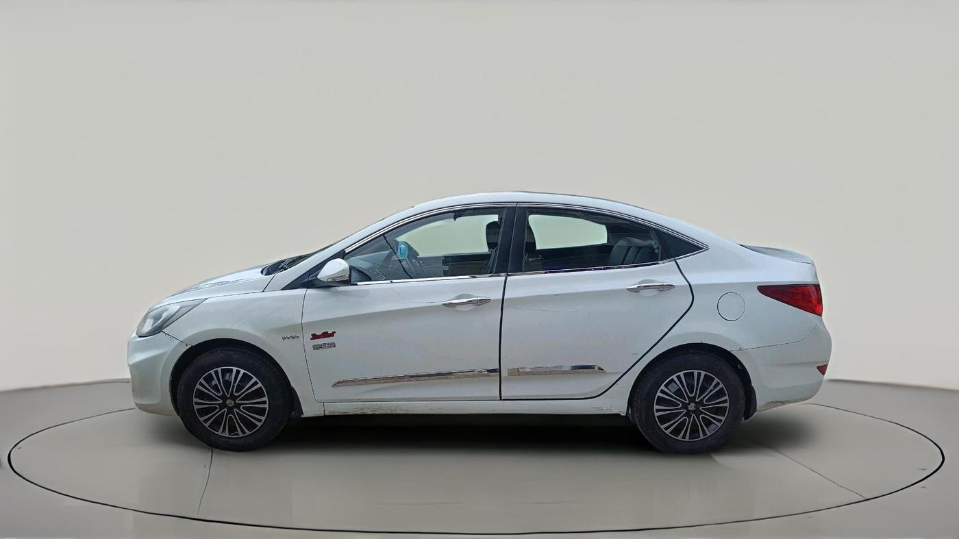 2013 Hyundai Verna FLUIDIC 1.6 VTVT EX, CNG, Manual, 1,01,315 km, exterior