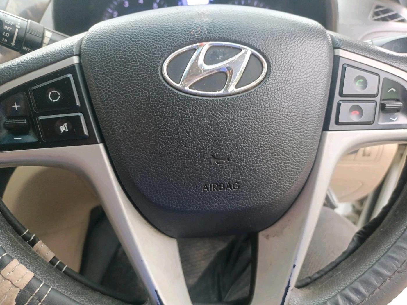 2013 Hyundai Verna FLUIDIC 1.6 VTVT EX, CNG, Manual, 1,01,315 km, interior