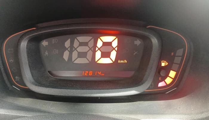 2018 Renault Kwid RXT 1.0 (O), Petrol, Manual, 12,814 km, interior