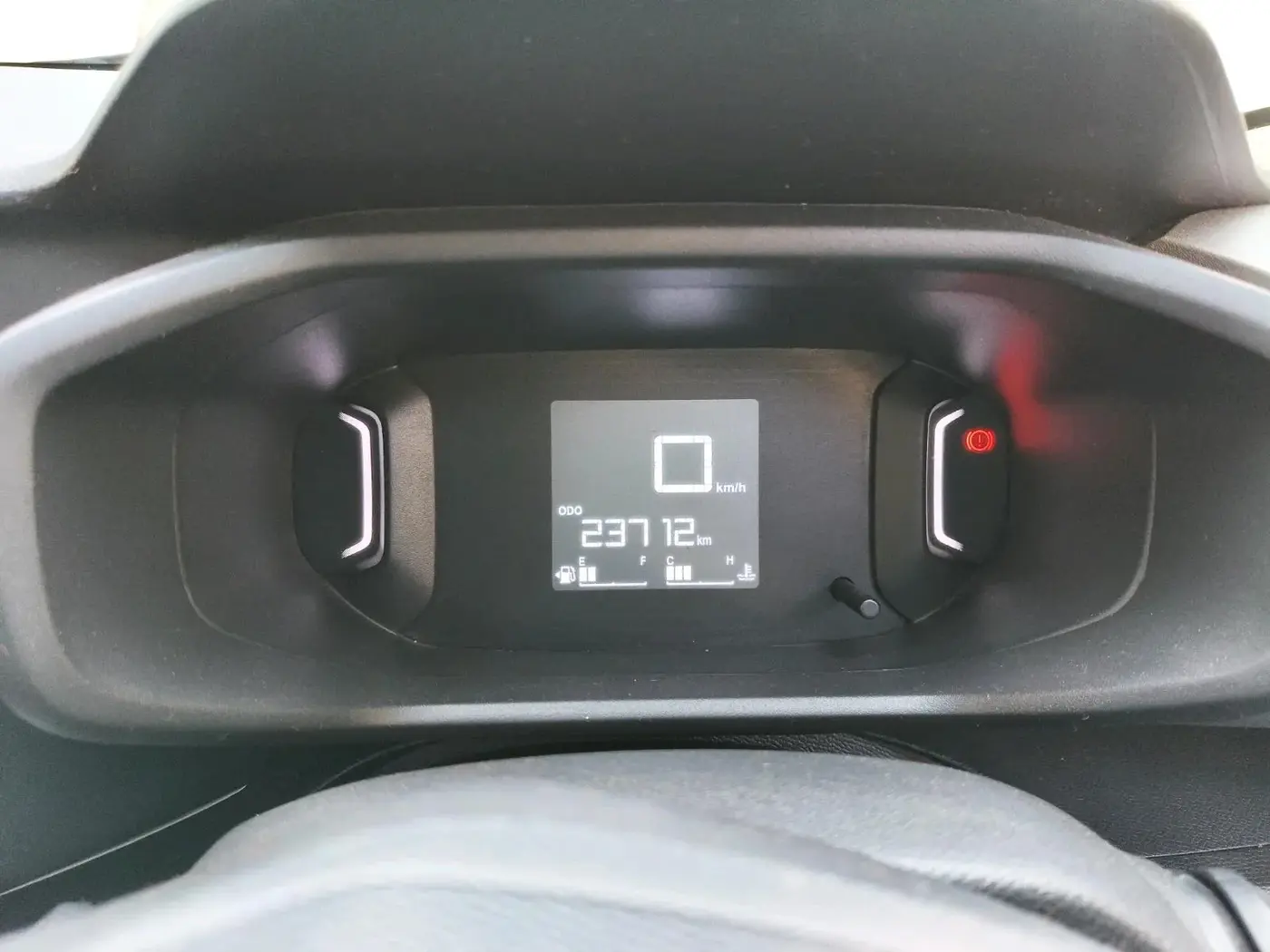 2022 CITROEN C3 FEEL 1.2, Petrol, Manual, 23,712 km, interior