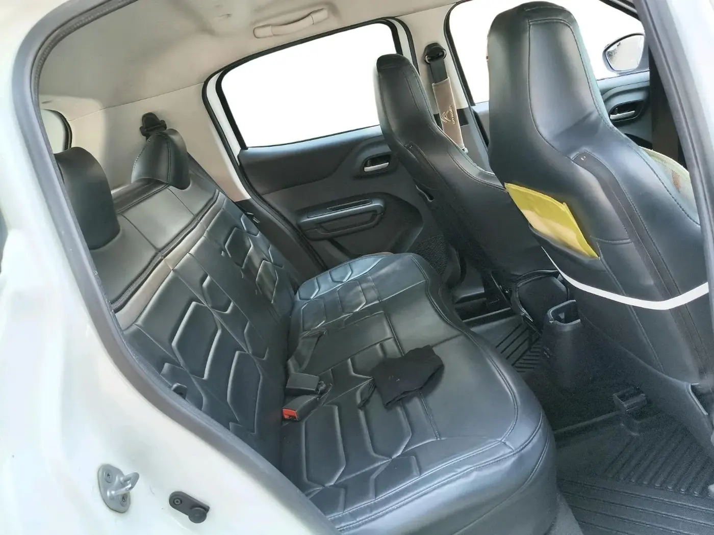 2022 CITROEN C3 FEEL 1.2, Petrol, Manual, 23,712 km, interior