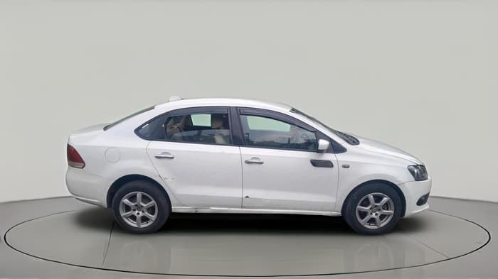 2014 Volkswagen Vento HIGHLINE DIESEL 1.6, Diesel, Manual, 67,802 km, exterior