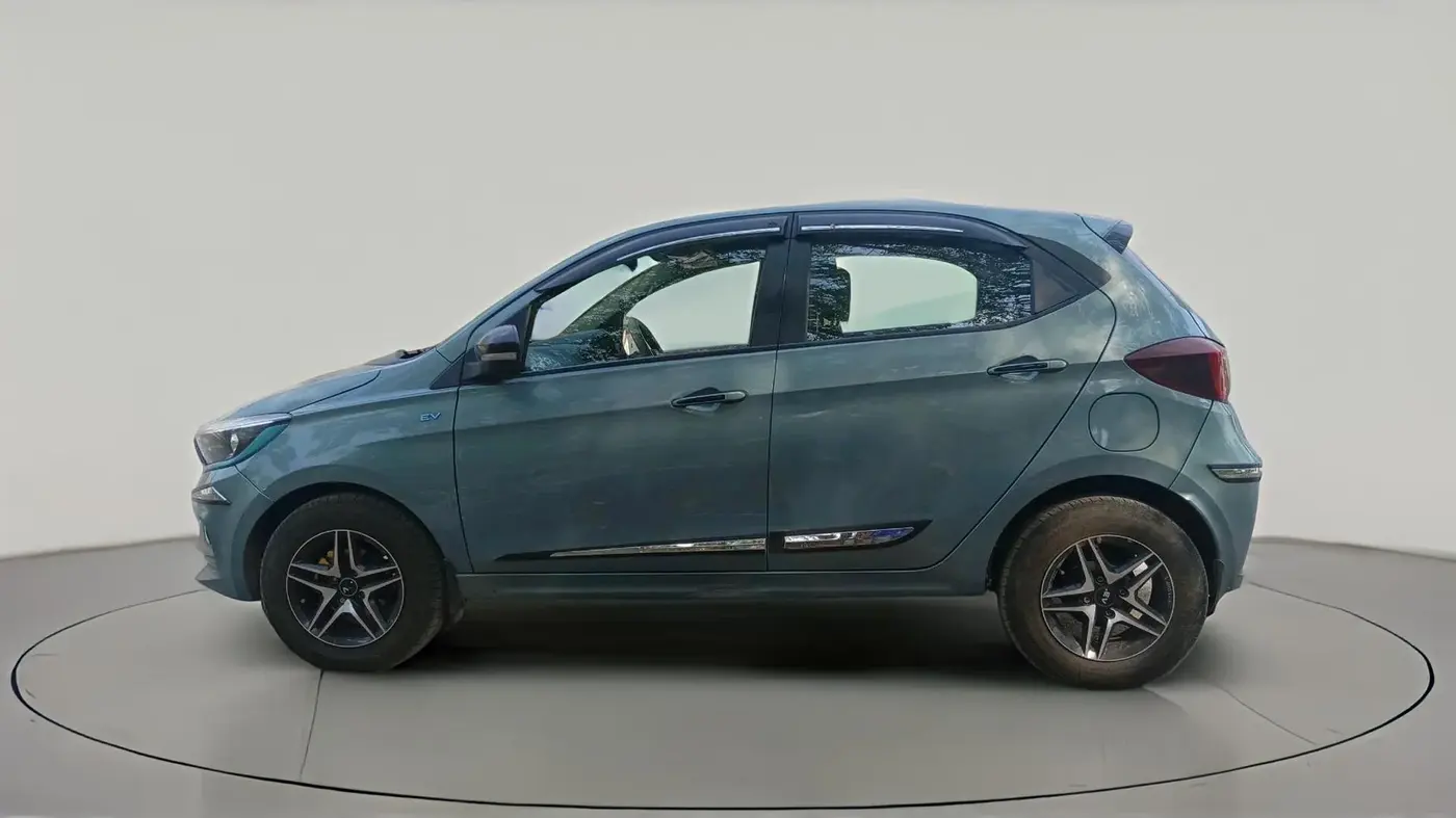 2023 Tata TIAGO EV XZ PLUS LONG RANGE, Electric, Automatic, 26,711 km, exterior