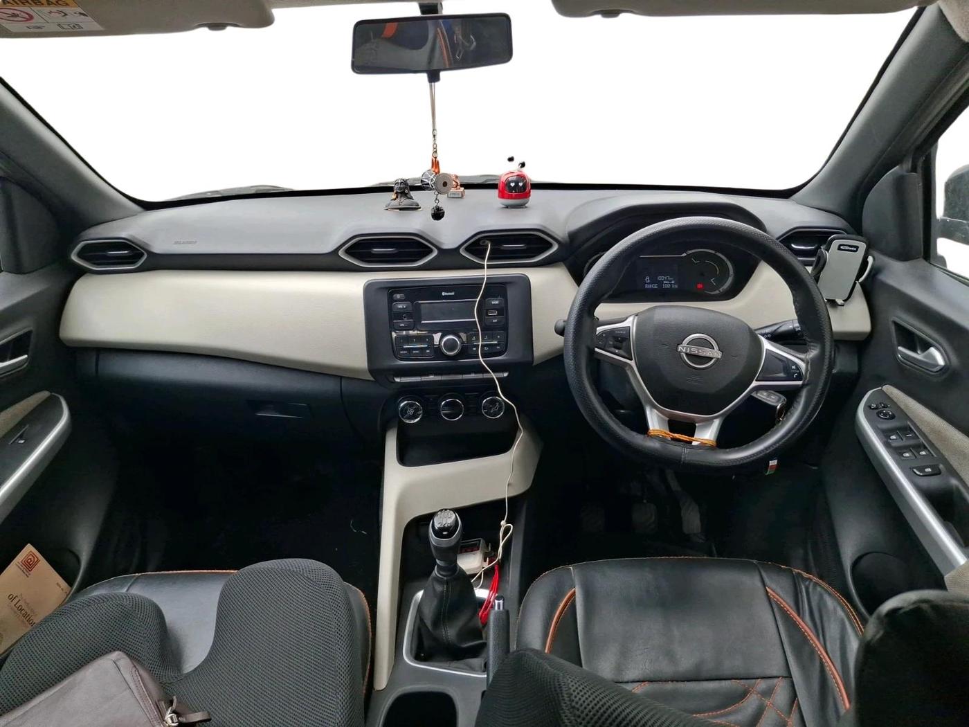 2021 Nissan MAGNITE XL, Petrol, Manual, 10,052 km, interior