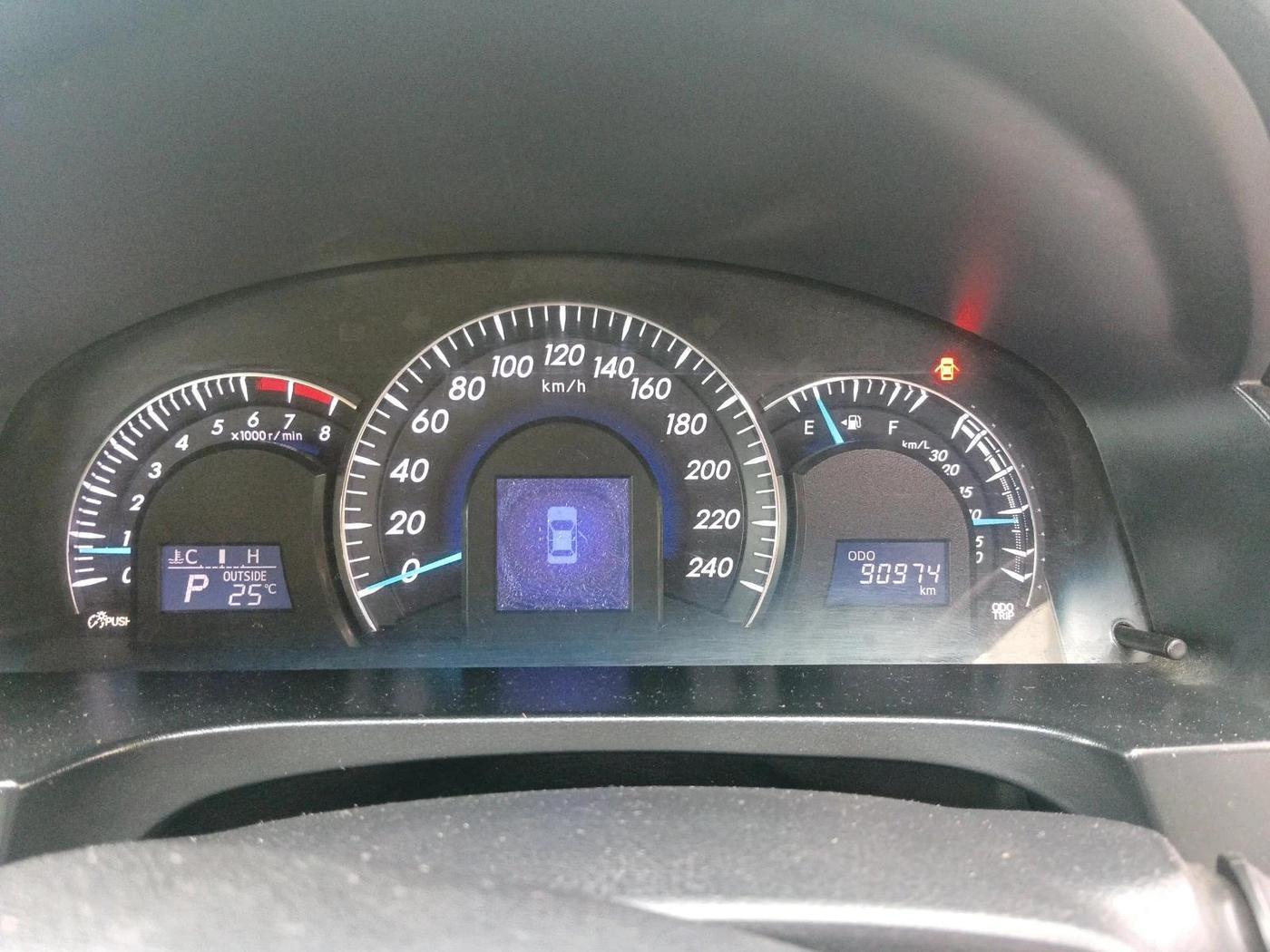2013 Toyota Camry 2.5L AT, Petrol, Automatic, 90,974 km, interior