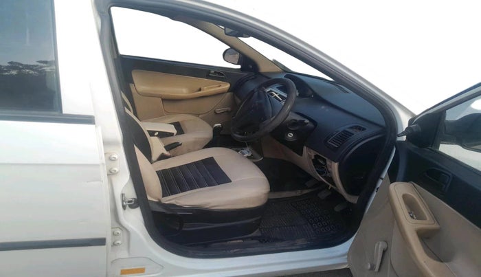 2013 Tata Indica Vista LS QUADRAJET, Diesel, Manual, 1,82,445 km, interior
