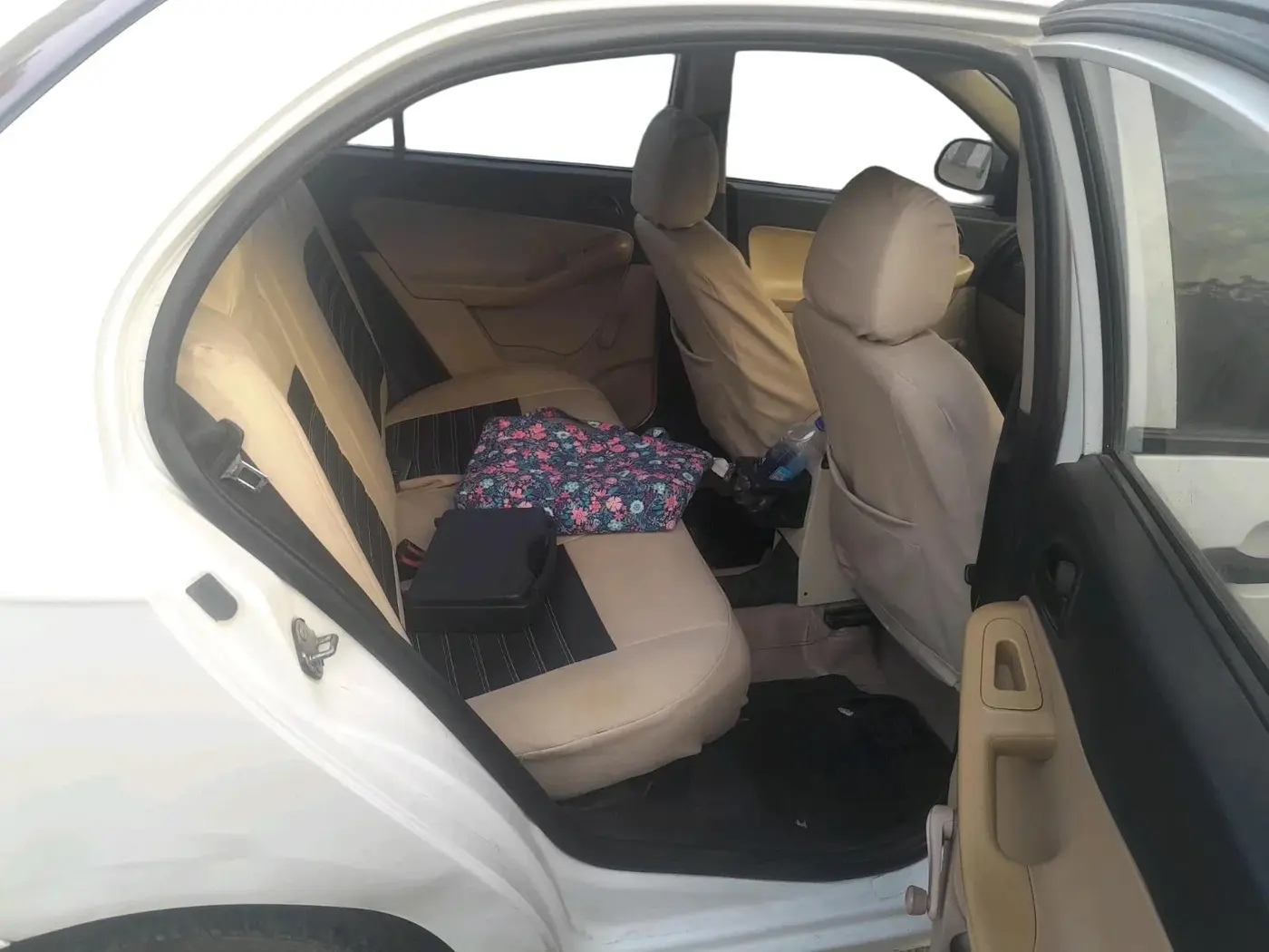 2013 Tata Indica Vista LS QUADRAJET, Diesel, Manual, 1,82,445 km, interior