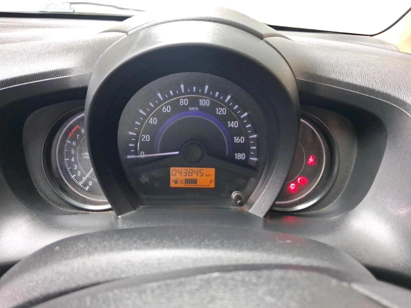 2015 Honda Amaze 1.2L I-VTEC VX, Petrol, Manual, 43,845 km, interior