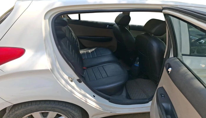 2014 Hyundai i20 SPORTZ 1.2, Petrol, Manual, 84,534 km, interior