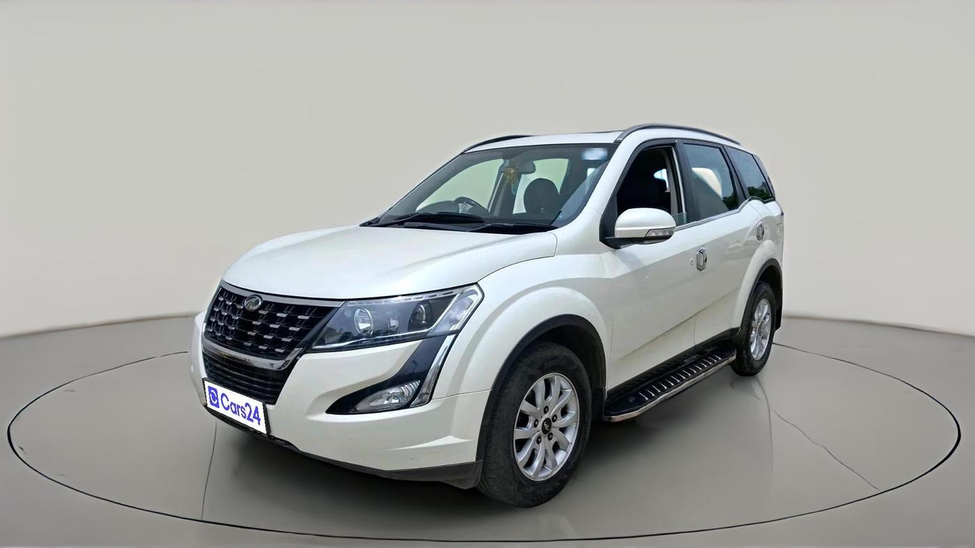 2018 Mahindra XUV500 W9, Diesel, Manual, 69,215 km, exterior